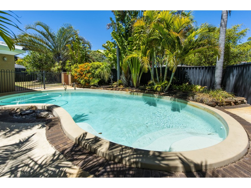 4 Bruce Court, Leeming WA 6149