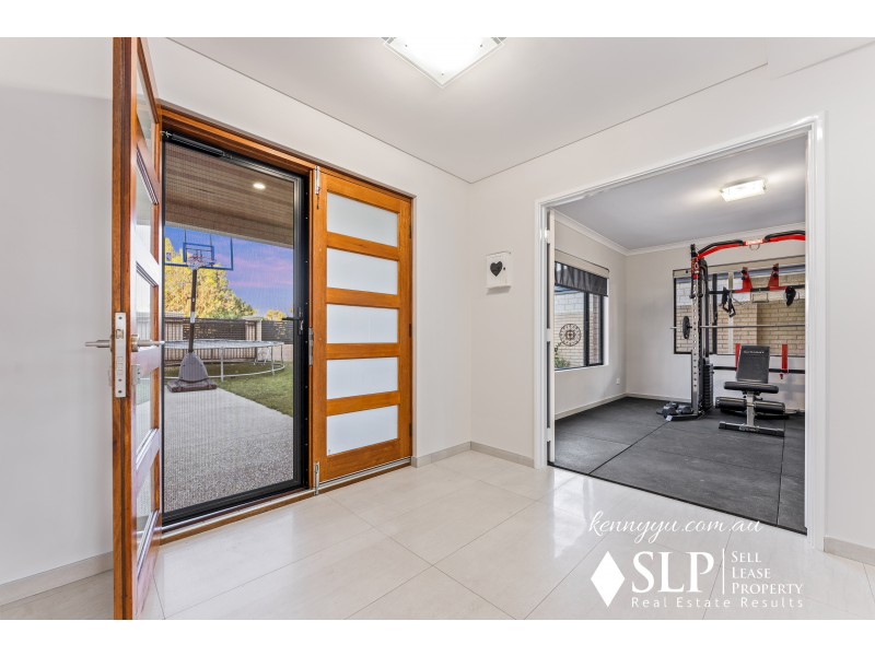 18 Susan Road, Madeley WA 6065