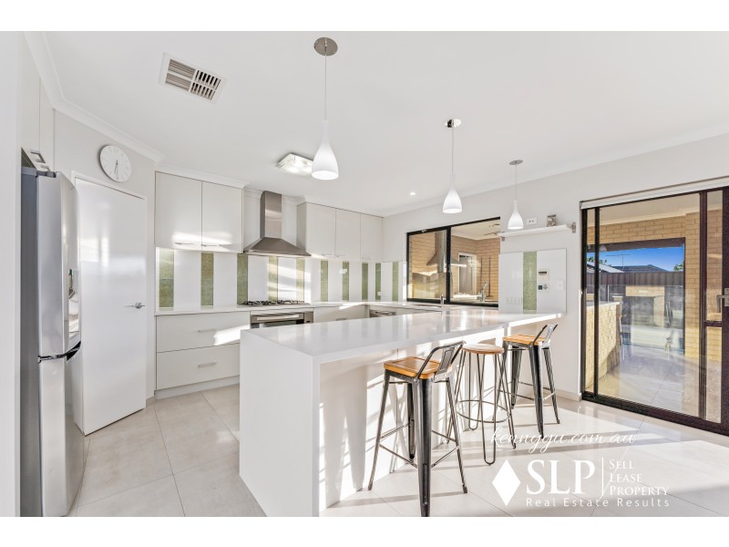 18 Susan Road, Madeley WA 6065