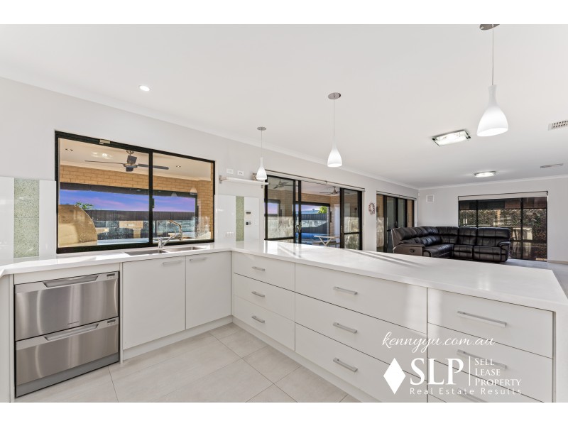 18 Susan Road, Madeley WA 6065