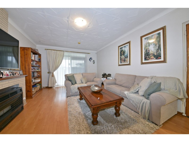 2 Balcombe Street, Westminster WA 6061