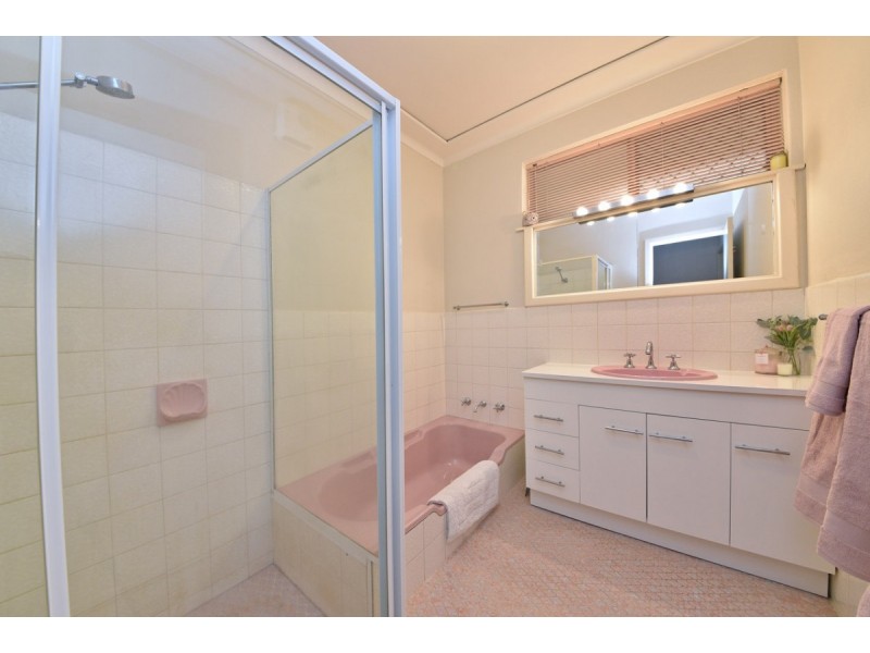 2 Balcombe Street, Westminster WA 6061