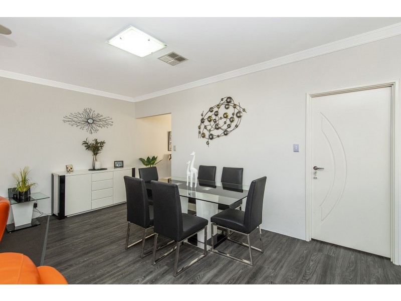 21 St Pierre Loop, Meadow Springs WA 6210