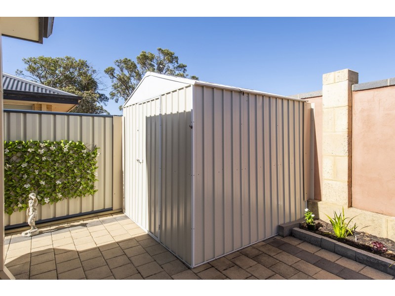 21 St Pierre Loop, Meadow Springs WA 6210