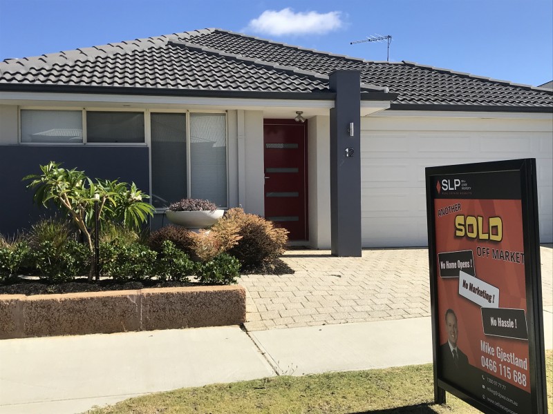 12 Farnese Way, Banksia Grove WA 6031