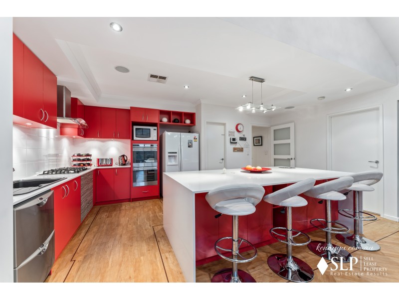 15 Cesare Circle, Madeley WA 6065