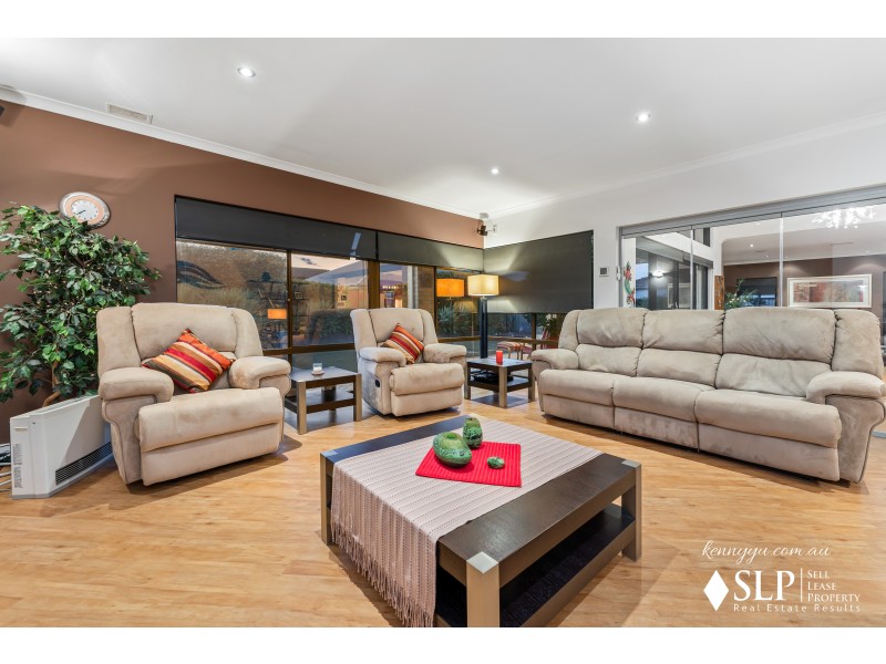 15 Cesare Circle, Madeley WA 6065