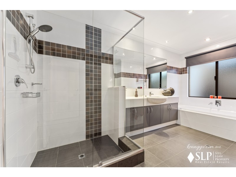 15 Cesare Circle, Madeley WA 6065