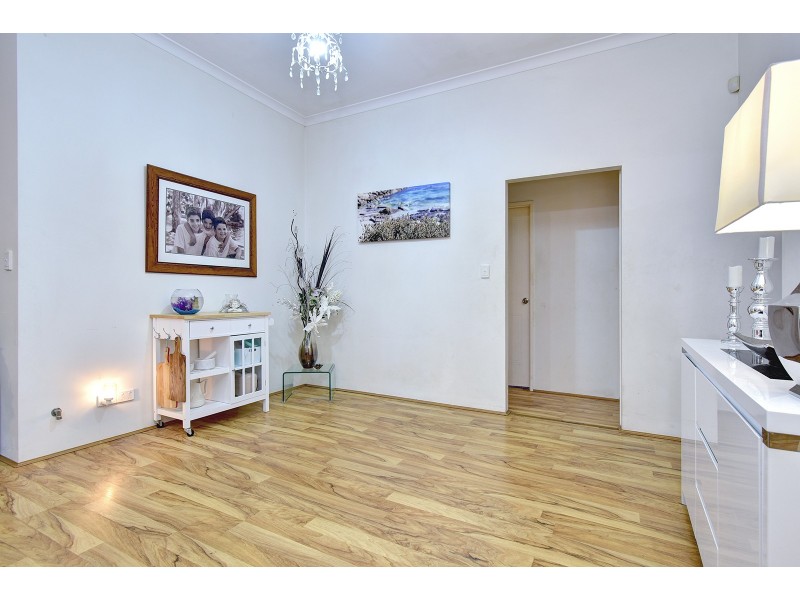 20 Ollera Meander, Carramar WA 6031