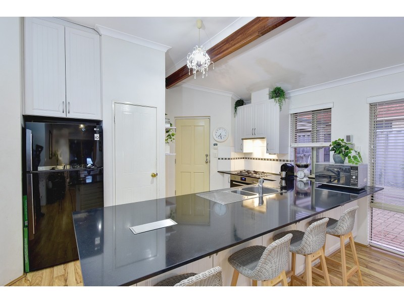 20 Ollera Meander, Carramar WA 6031