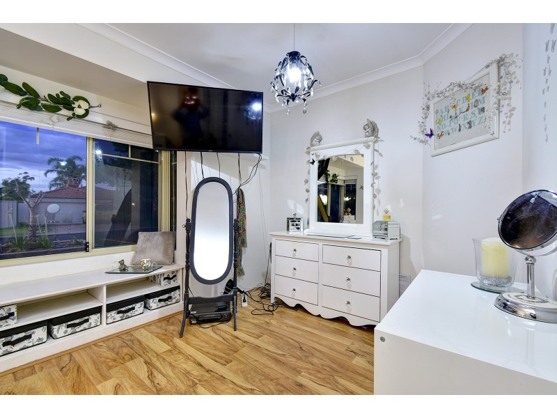 20 Ollera Meander, Carramar WA 6031