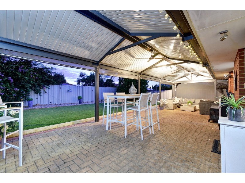 20 Ollera Meander, Carramar WA 6031
