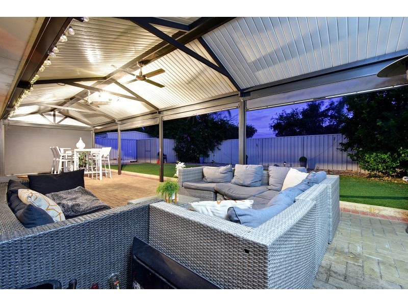 20 Ollera Meander, Carramar WA 6031