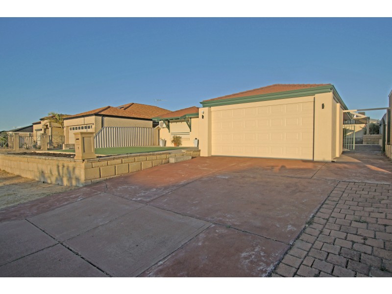 9 Russon Court, Alexander Heights WA 6064