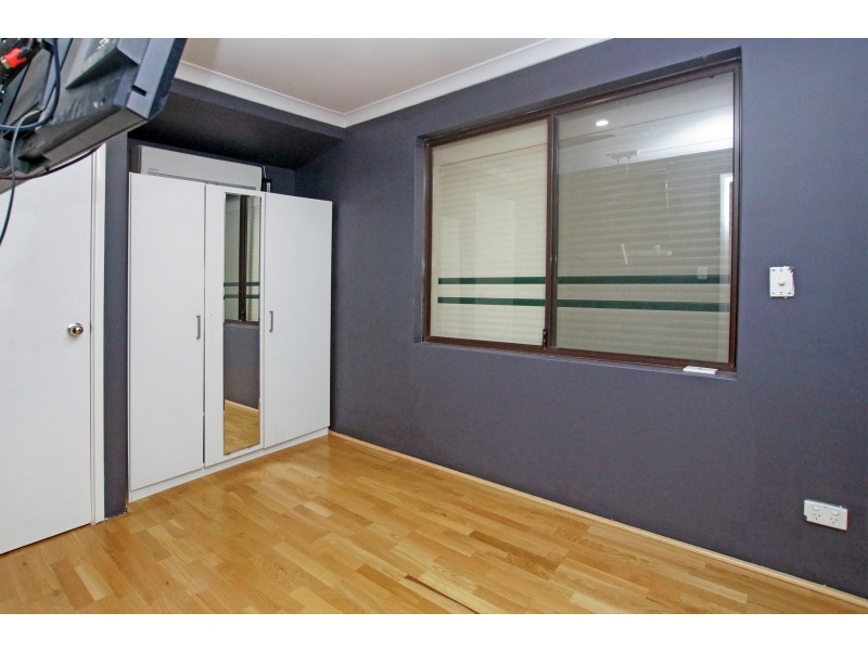 9 Russon Court, Alexander Heights WA 6064