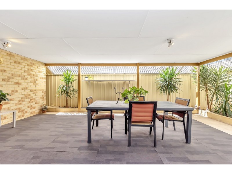 2 Grimsel Court, Coodanup WA 6210