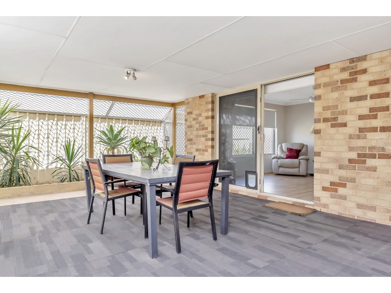 2 Grimsel Court, Coodanup WA 6210