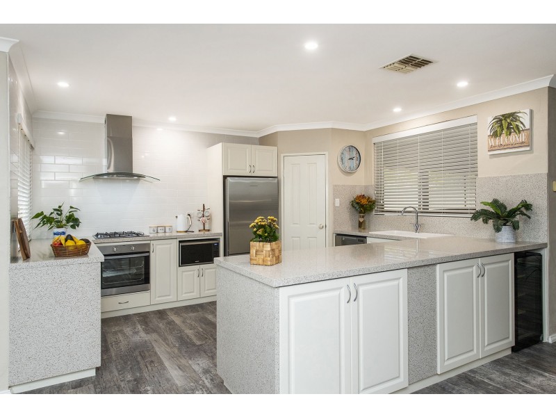 14 Murdoch Drive, Singleton WA 6175