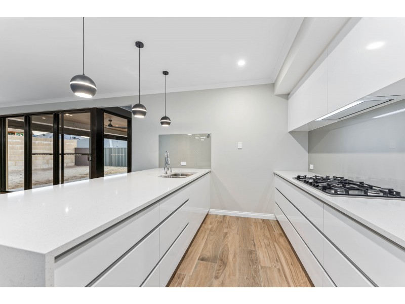 3 Lambrook Way, Landsdale WA 6065