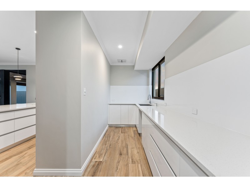 3 Lambrook Way, Landsdale WA 6065