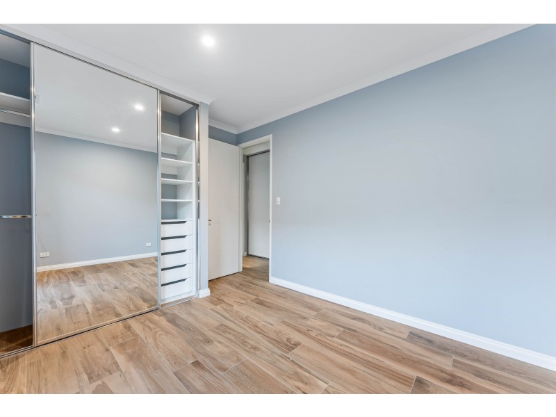 3 Lambrook Way, Landsdale WA 6065