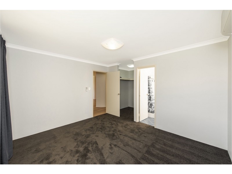 321 Oakmont Avenue, Meadow Springs WA 6210