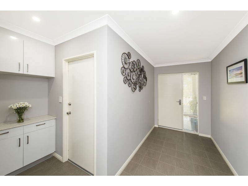 91 Hudson Drive, Dudley Park WA 6210