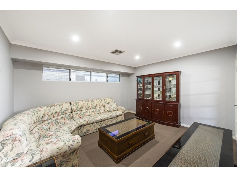 91 Hudson Drive, Dudley Park WA 6210