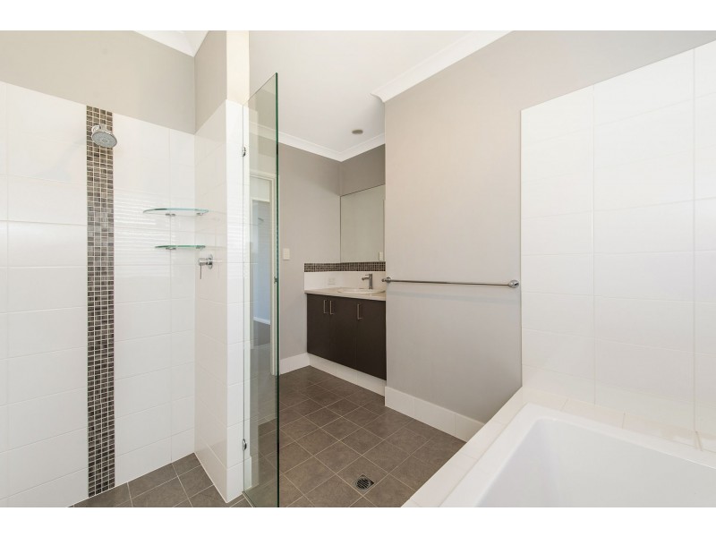 91 Hudson Drive, Dudley Park WA 6210