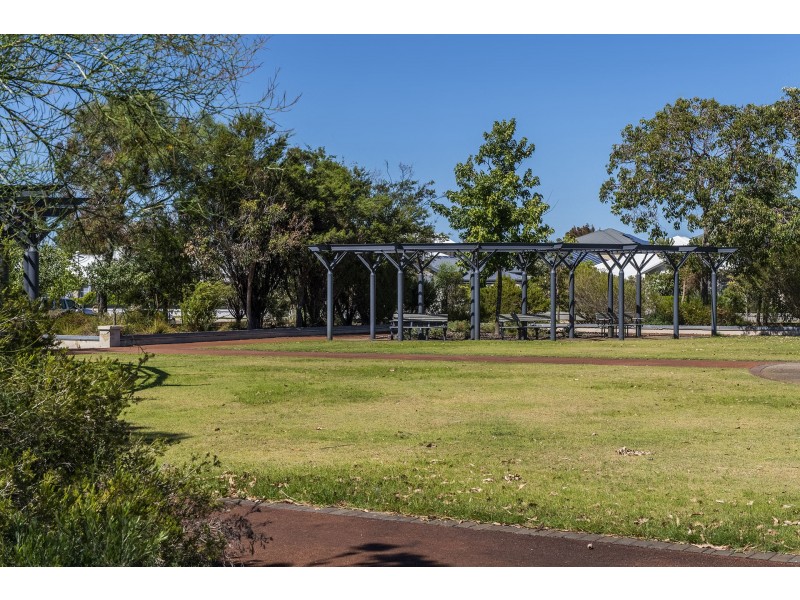 91 Hudson Drive, Dudley Park WA 6210