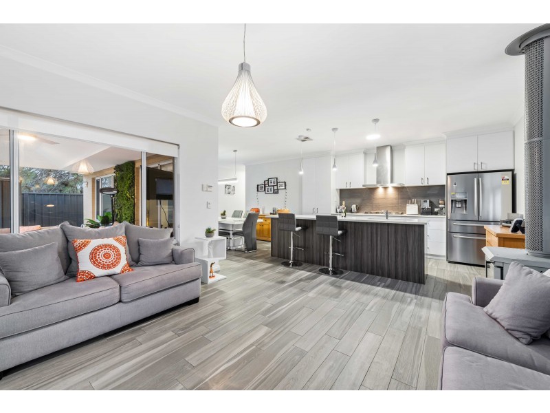 23 Hybrid Green, Banksia Grove WA 6031