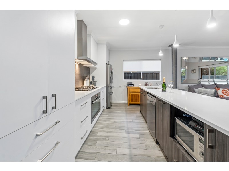 23 Hybrid Green, Banksia Grove WA 6031