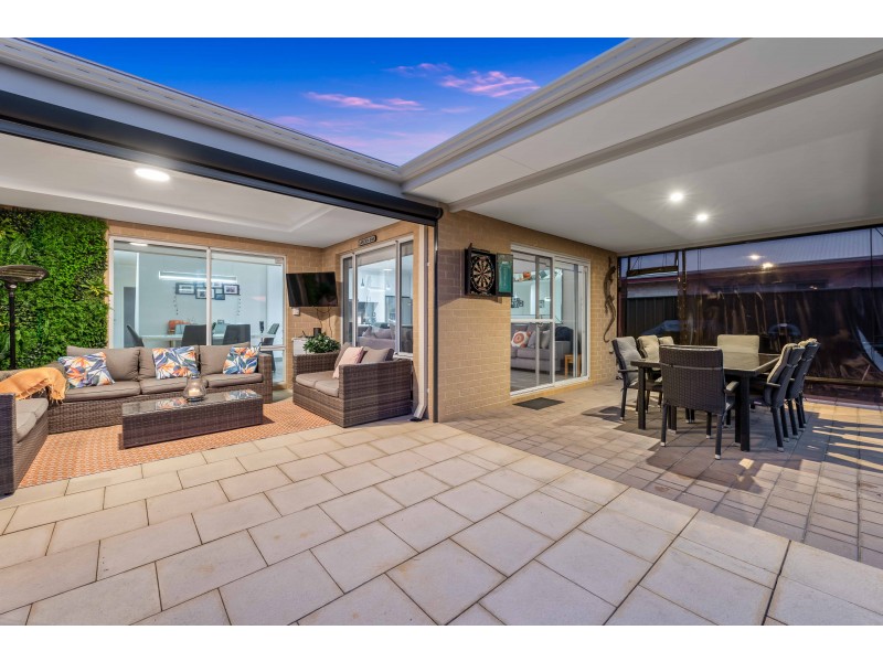 23 Hybrid Green, Banksia Grove WA 6031