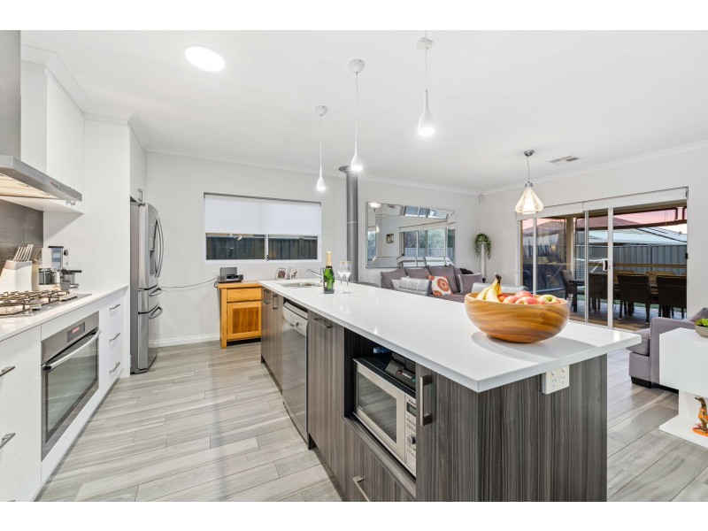 23 Hybrid Green, Banksia Grove WA 6031