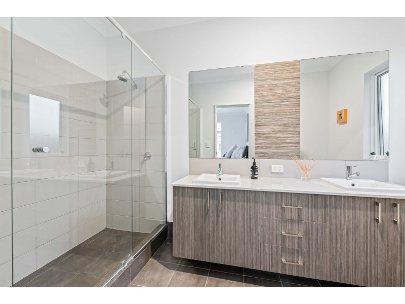 23 Hybrid Green, Banksia Grove WA 6031