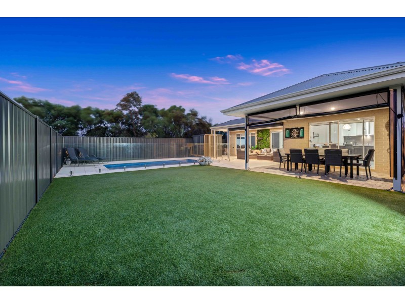 23 Hybrid Green, Banksia Grove WA 6031