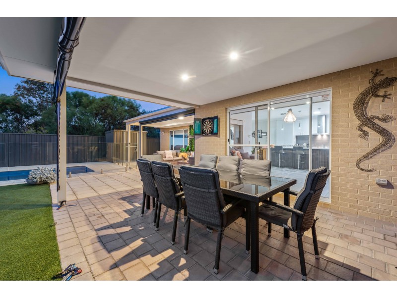 23 Hybrid Green, Banksia Grove WA 6031