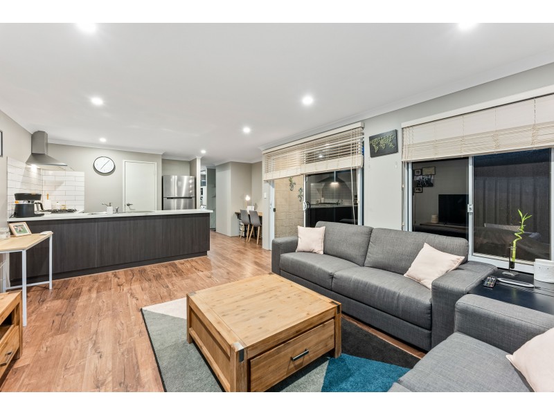 6 Gecko Way, Banksia Grove WA 6031