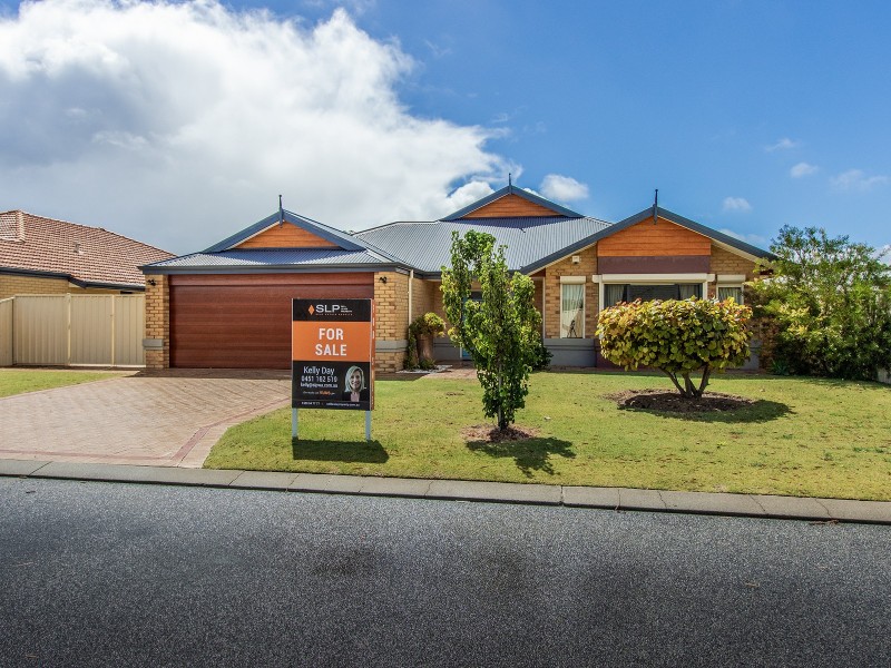 13 Stradbroke Road, Secret Harbour WA 6173