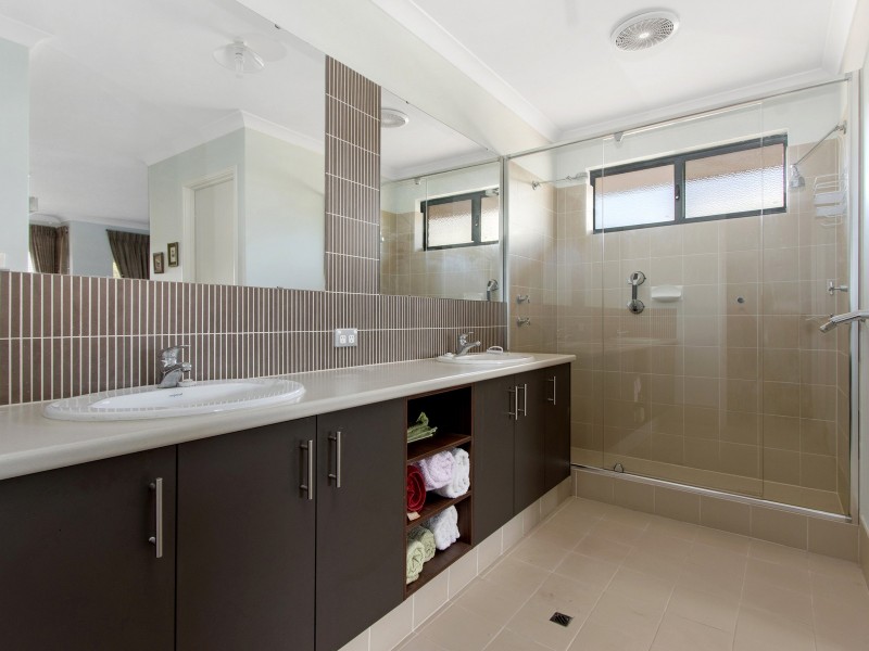 13 Stradbroke Road, Secret Harbour WA 6173