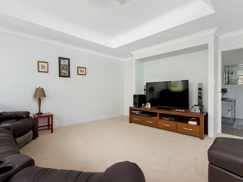 13 Stradbroke Road, Secret Harbour WA 6173