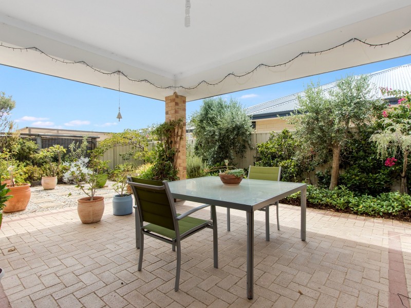 13 Stradbroke Road, Secret Harbour WA 6173