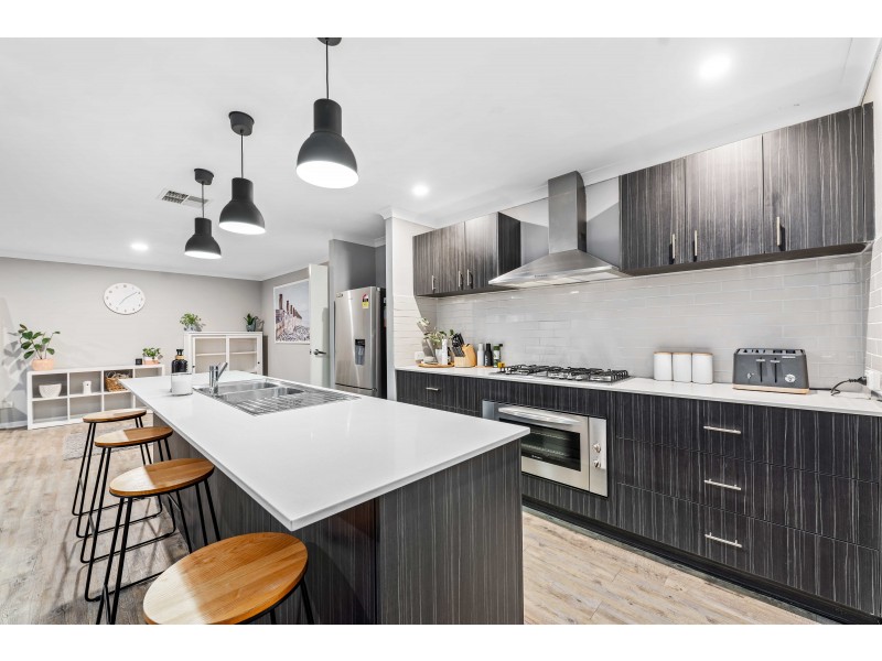 107 Boomerang Loop, Banksia Grove WA 6031