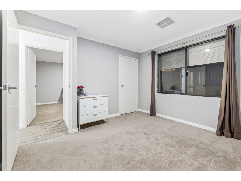 107 Boomerang Loop, Banksia Grove WA 6031