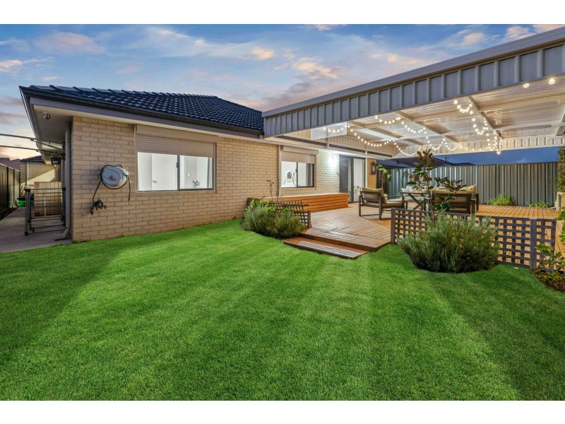 107 Boomerang Loop, Banksia Grove WA 6031