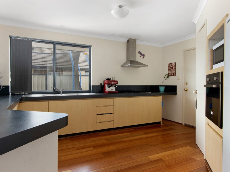 7 Araluen Crescent, Bertram WA 6167