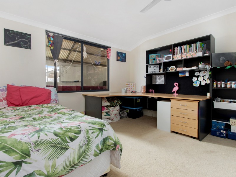 7 Araluen Crescent, Bertram WA 6167