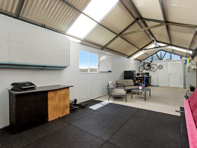 7 Araluen Crescent, Bertram WA 6167