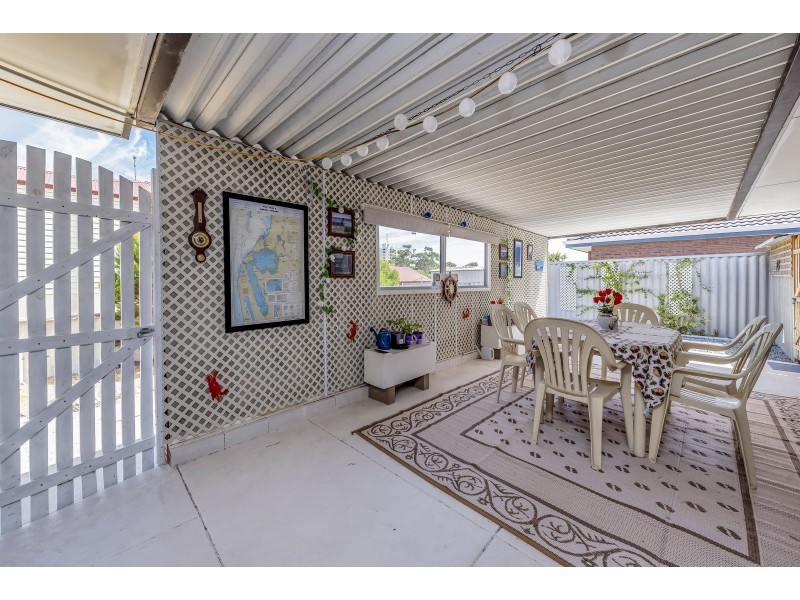 92 Leighton Road, Halls Head WA 6210