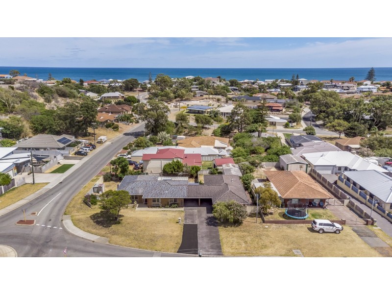 92 Leighton Road, Halls Head WA 6210